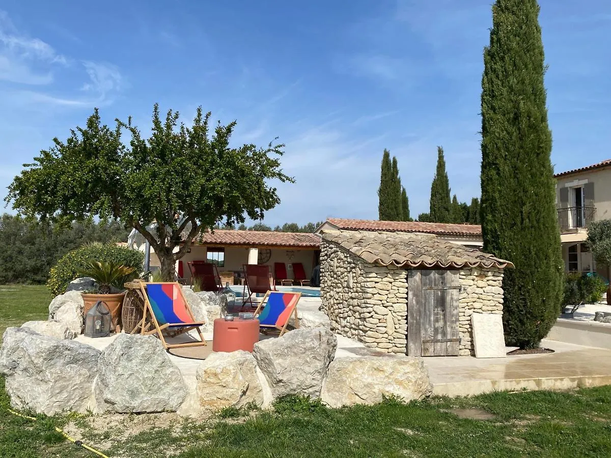 La Maison Des Amis Maillane Holiday home