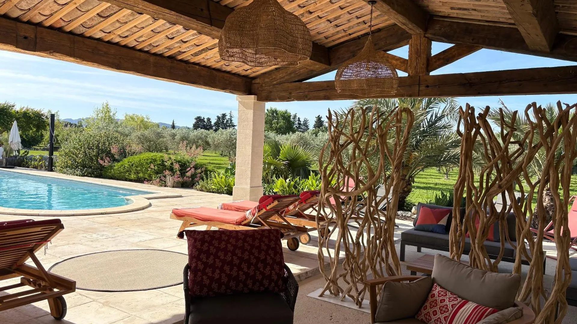La maison des Amis Maillane Hébergement de vacances